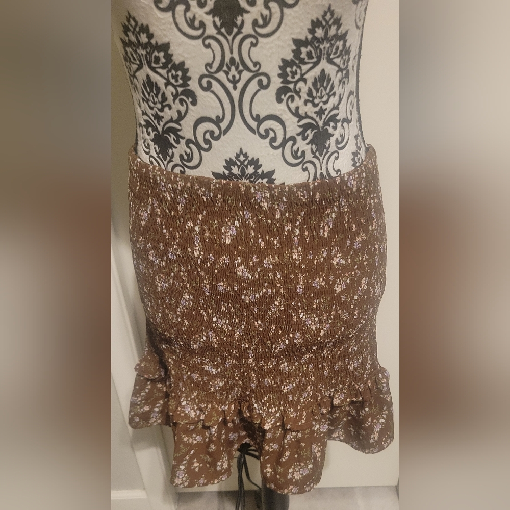 Lulus‎ Brown Floral Smocked Tiered Mini Skirt Sz Large